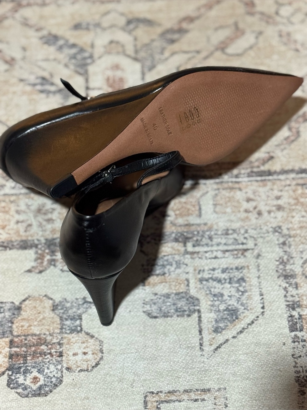 Maeve Black Pointed-Toe Mary Jane Pumps with Ankle Strap Size 40 - Picture 5 of 6